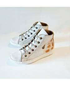 Daria Leather Sneaker